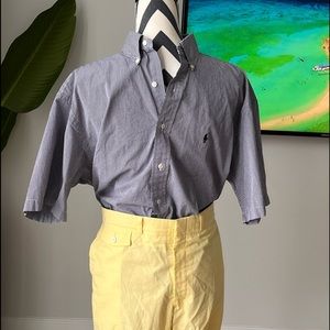 POLO MEN’S SHORT SLEEVED SHIRT. BLUE AND WHITE CHECKED PATTERN. SIZE (M). 🌼🌺